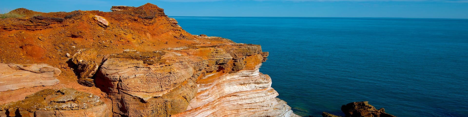 Gantheaume Point featuring landscape views and rugged coastline