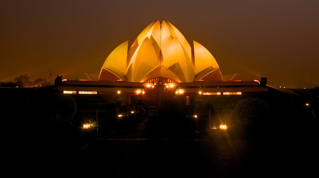 Lotus Temple which includes modern architecture and night scenes