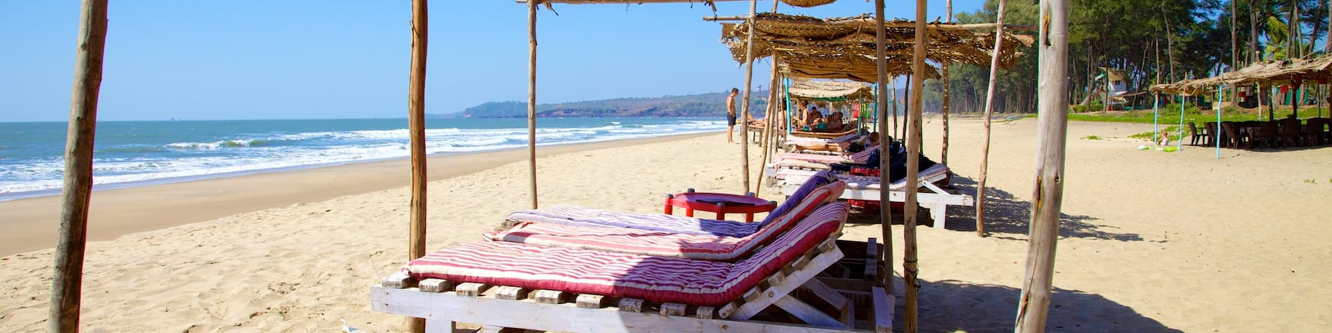 Querim Beach showing a sandy beach