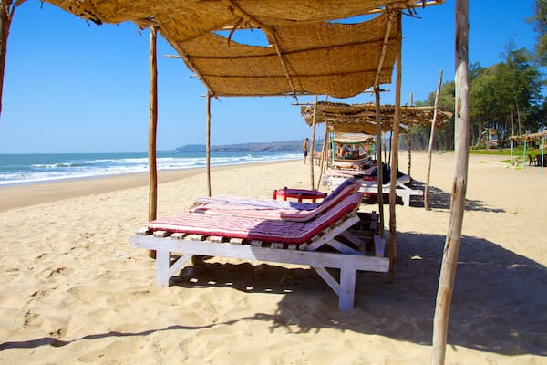 Plage de Querim qui includes plage de sable