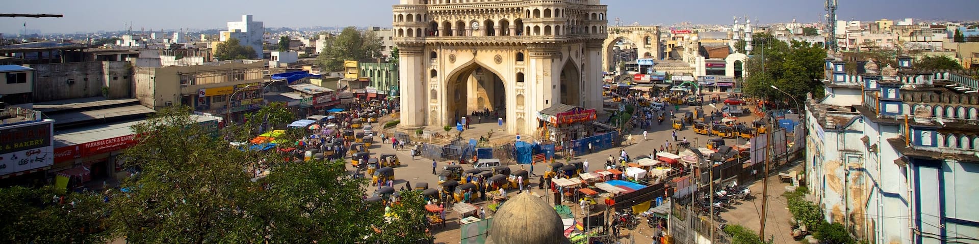 Charminar showing a square or plaza, a city and a monument