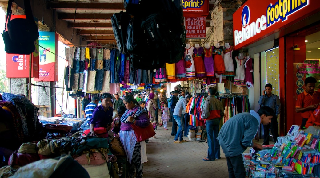 Calcutá caracterizando mercados, vistas internas e uma cidade