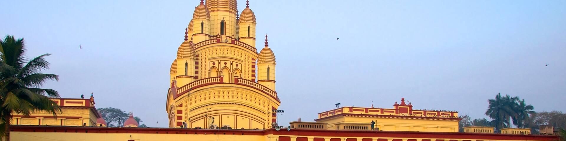 Dakshineswar Kali Temple which includes a city, a temple or place of worship and religious aspects