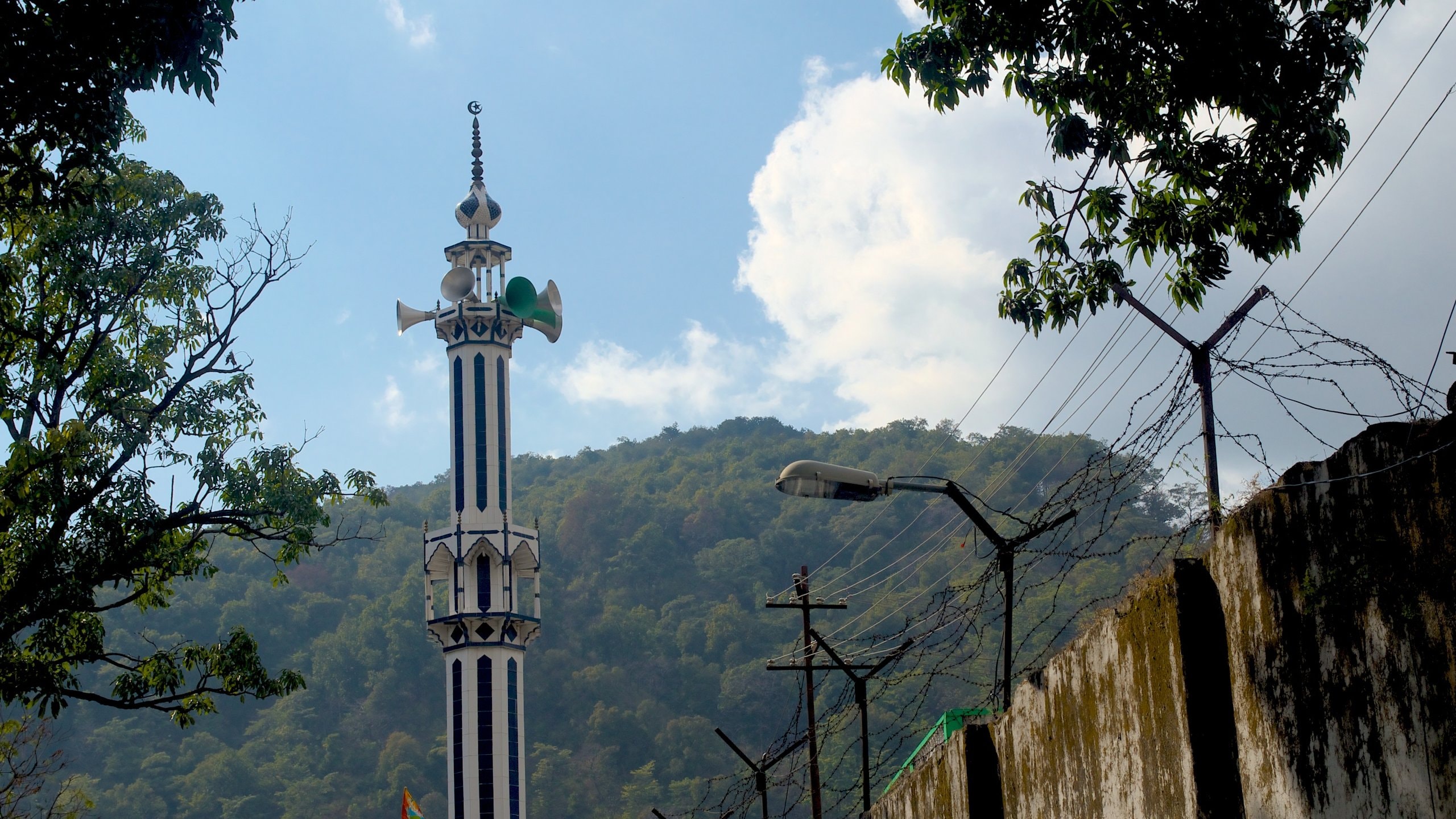 Kathgodam showing a mosque