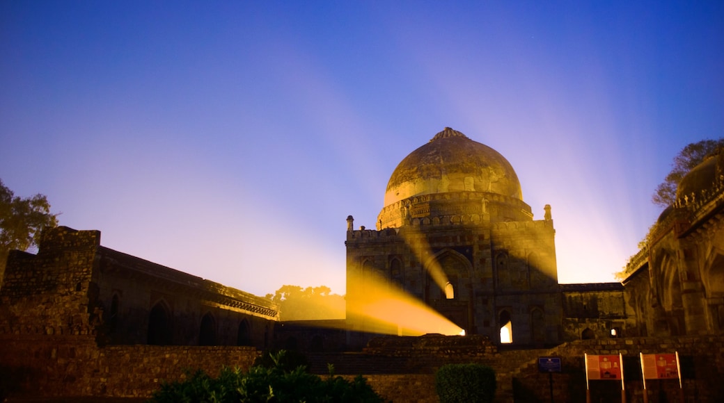 Lodhi Garden featuring heritage elements and a sunset