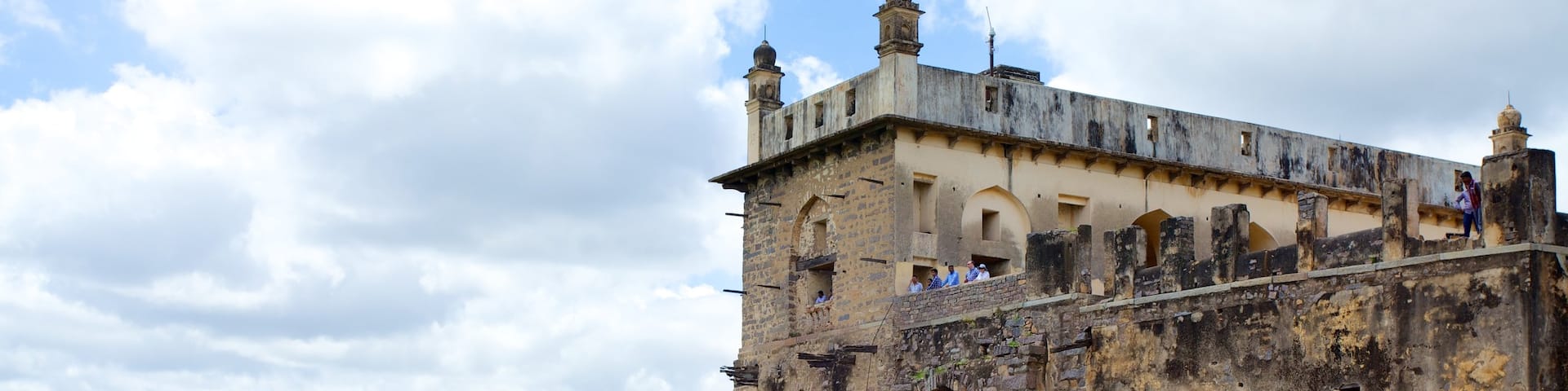 Golconda Fort which includes a castle and heritage architecture