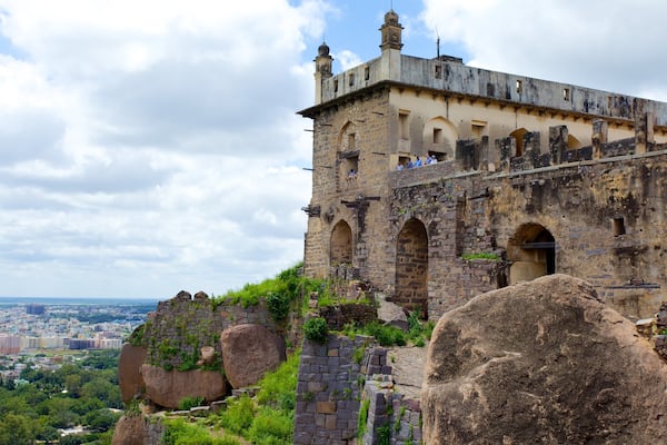 Golconda Fort das einen Palast oder Schloss und historische Architektur