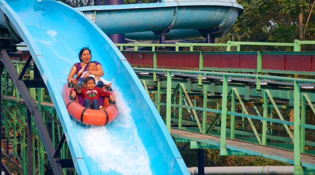 Nicco Park showing rides, a water park and a park