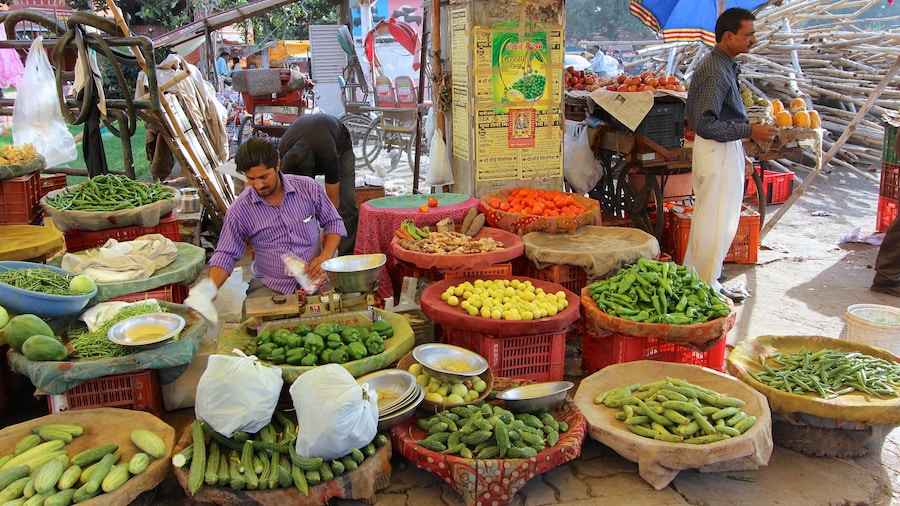 Johri Bazaar featuring markets and food