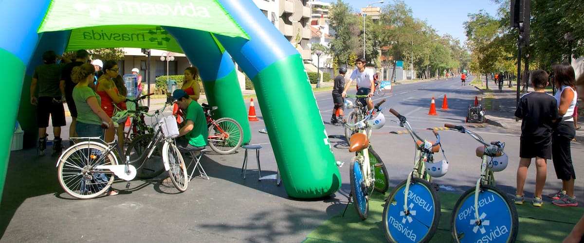 Providencia showing cycling and a sporting event