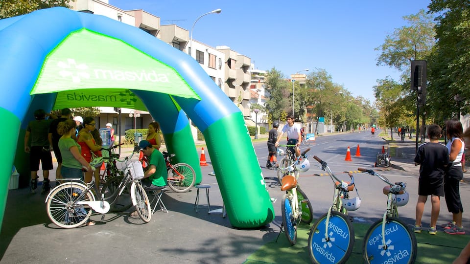 Providencia showing cycling and a sporting event