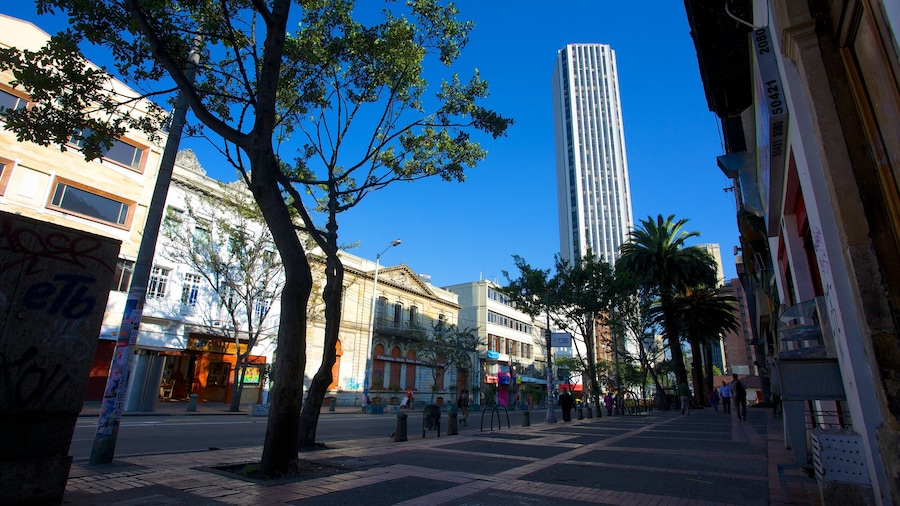 Torre Colpatria featuring a city and street scenes