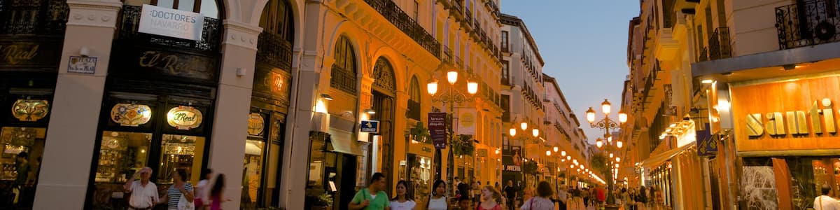 Saragossa Provinz mit einem Nachtleben, Straßenszenen und Einkaufen