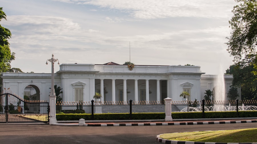 Presidential Palace which includes heritage architecture, an administrative building and château or palace