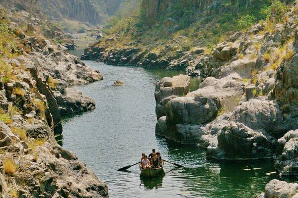 Nicaragua showing kayaking or canoeing and a river or creek