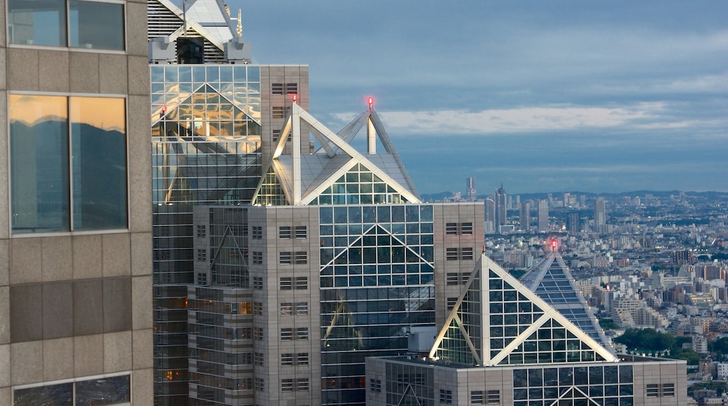 Shinjuku que incluye una ciudad, dfc y arquitectura moderna