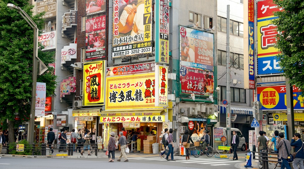 秋葉原電器街 呈现出 看板, 街道景色 和 購物