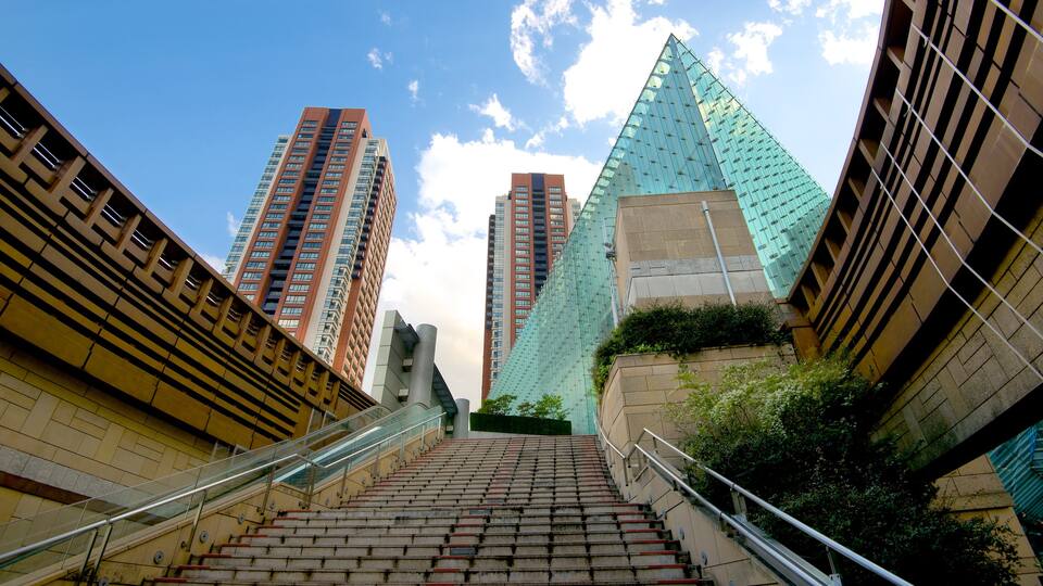 Roppongi Hills showing central business district, modern architecture and a high rise building