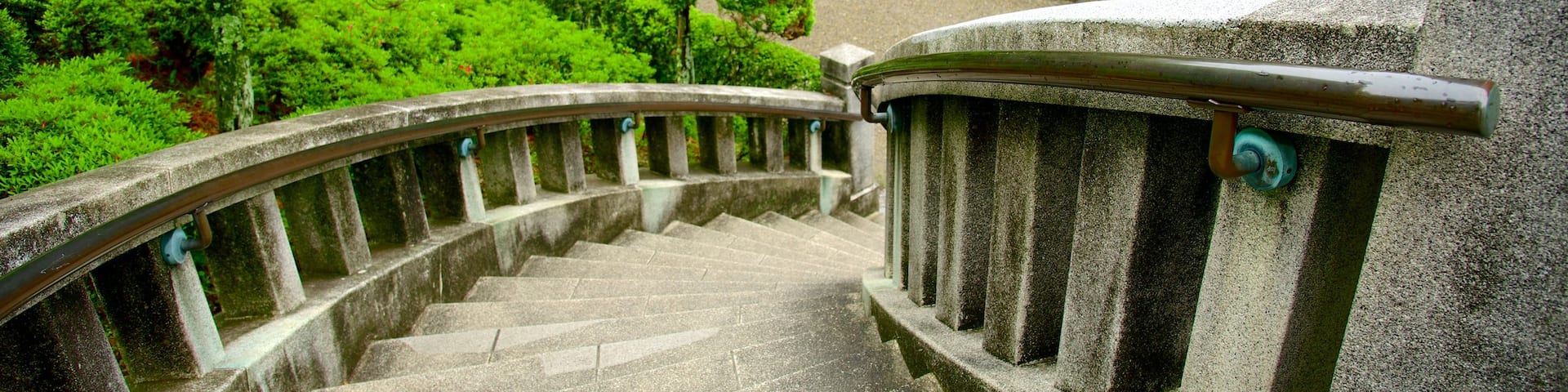 Naritasan Park showing a park