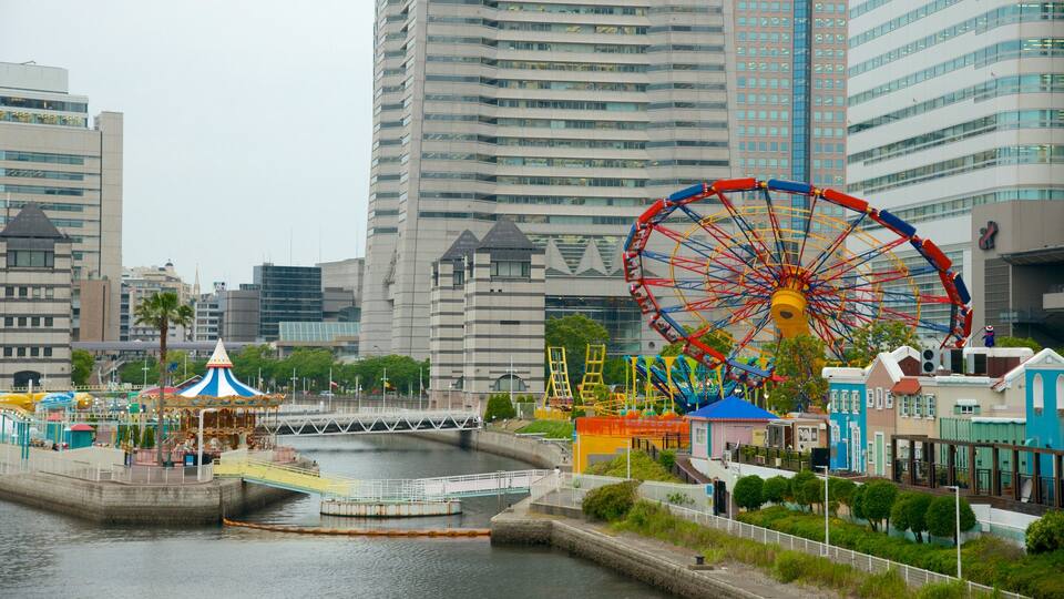 Minatomirai caracterizando passeios, cbd e uma cidade