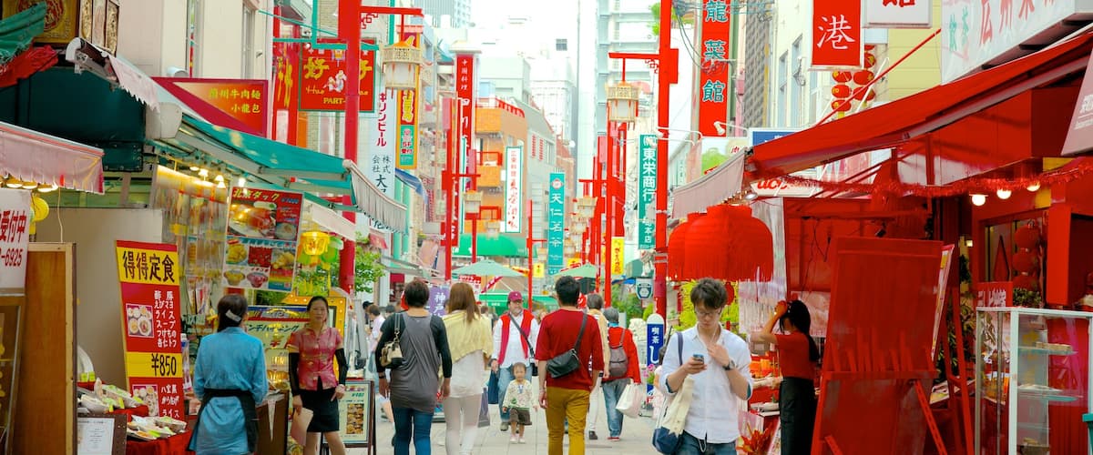 Chinatown featuring a city, street scenes and markets
