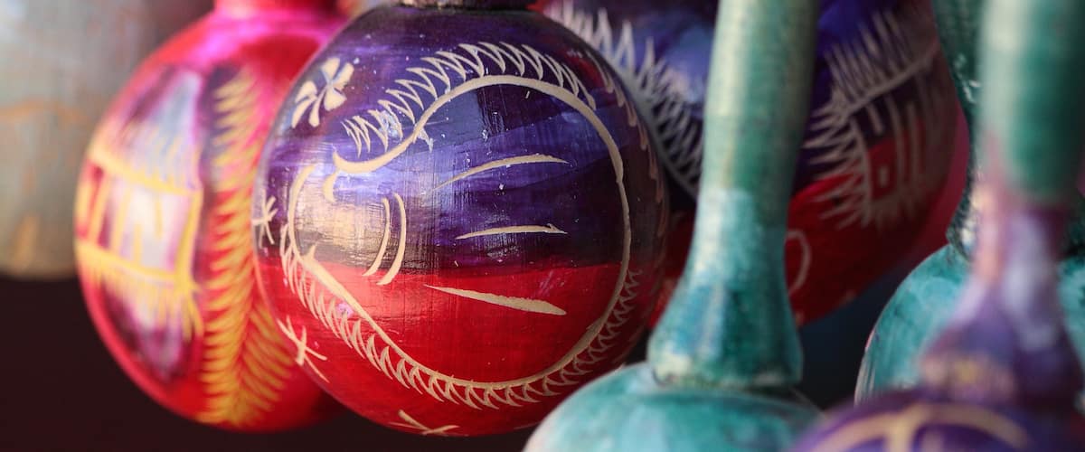 Managua which includes a festival and art