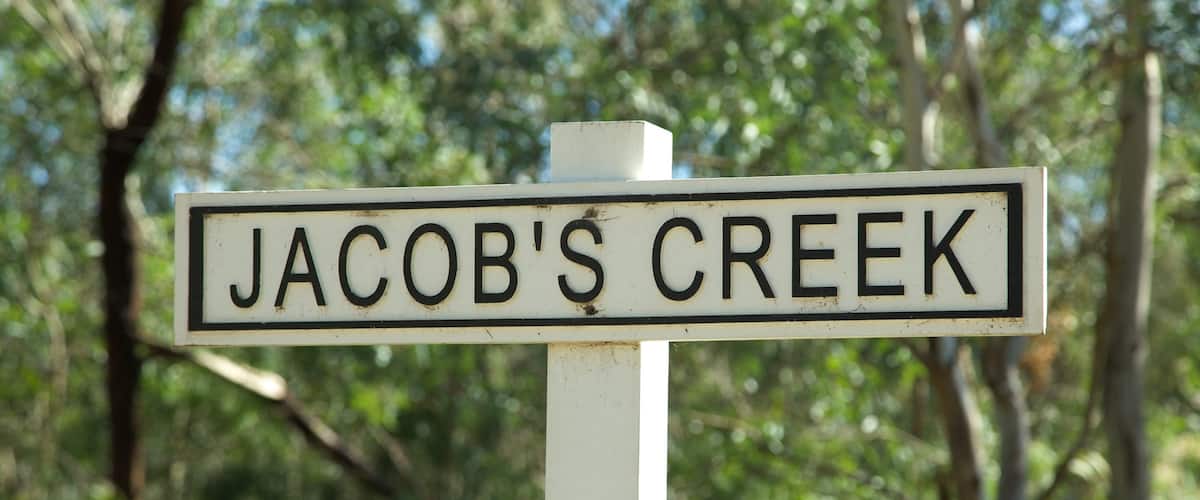 Jacob\'s Creek Vineyards which includes signage