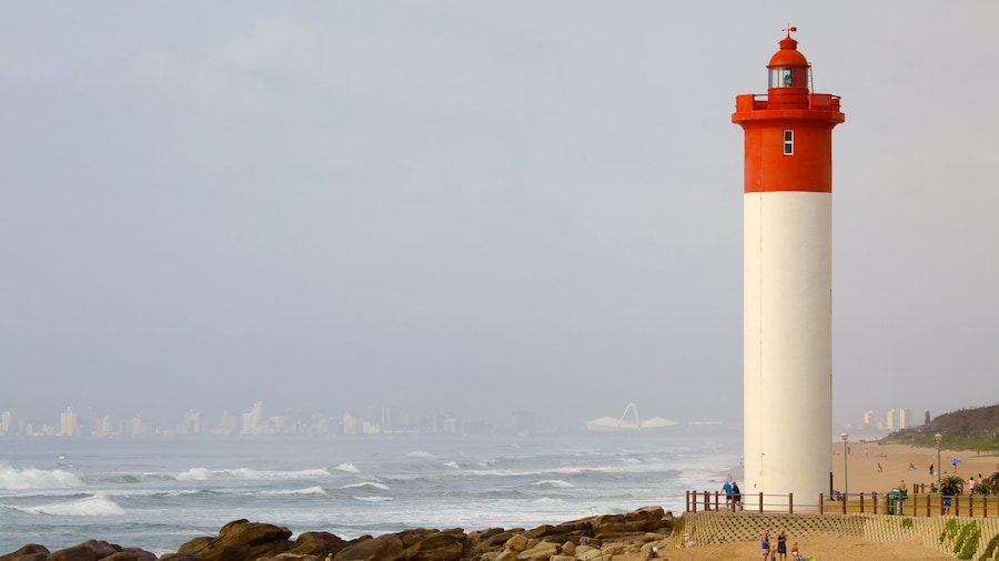 Vuurtoren van Umhlanga bevat algemene kustgezichten en een vuurtoren