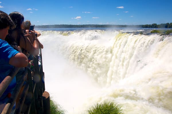 Devil\'s Throat which includes views, a cascade and landscape views