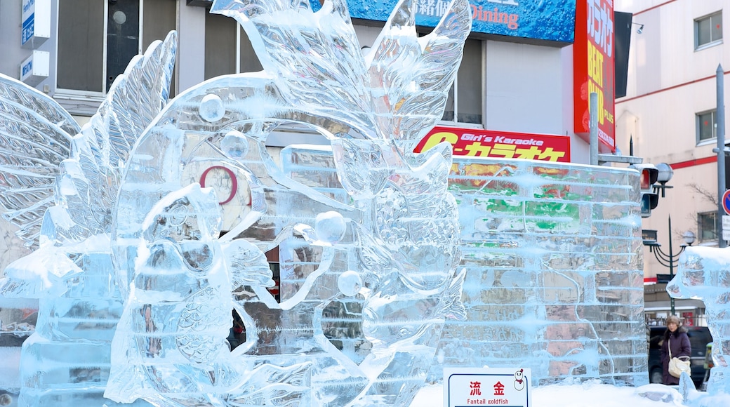 Sapporo which includes outdoor art