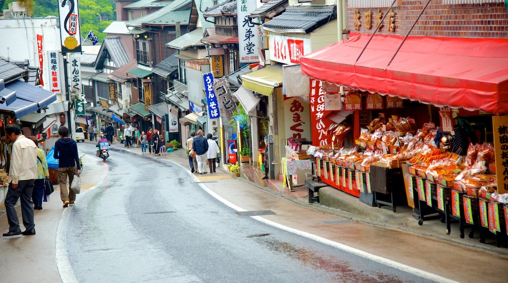 Narita featuring markets and street scenes