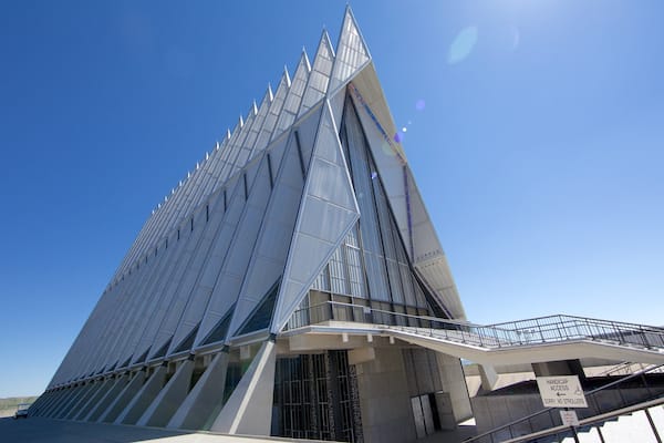 US Air Force Academy mettant en vedette architecture moderne
