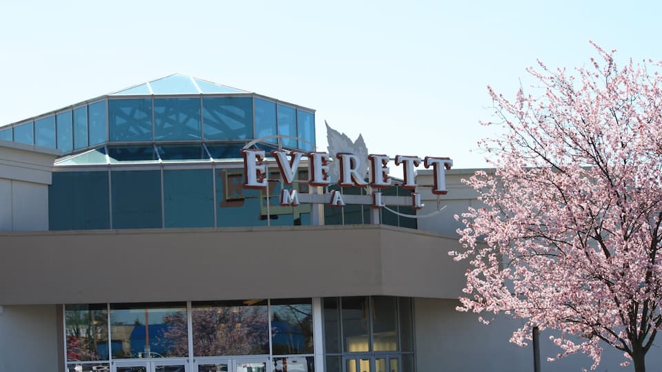Everett which includes signage and modern architecture
