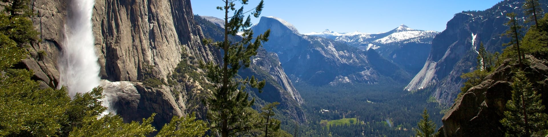 Yosemite Falls showing a waterfall and mountains