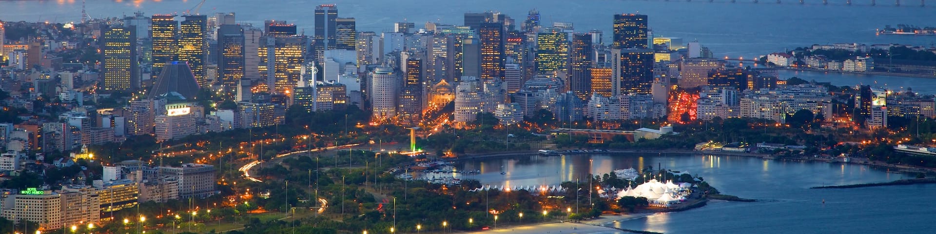 Sugar Loaf Mountain which includes a city, general coastal views and city views