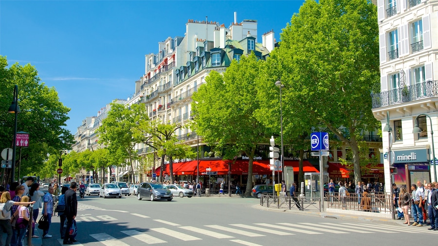 Quartier Latin showing street scenes