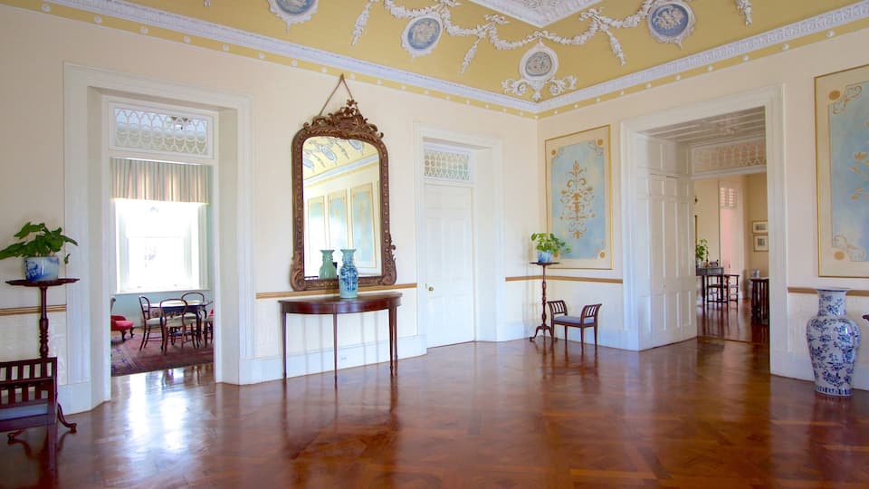Maison Devon qui includes scènes intérieures