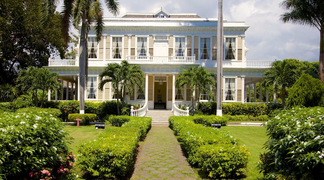 Devon House which includes a house and a garden