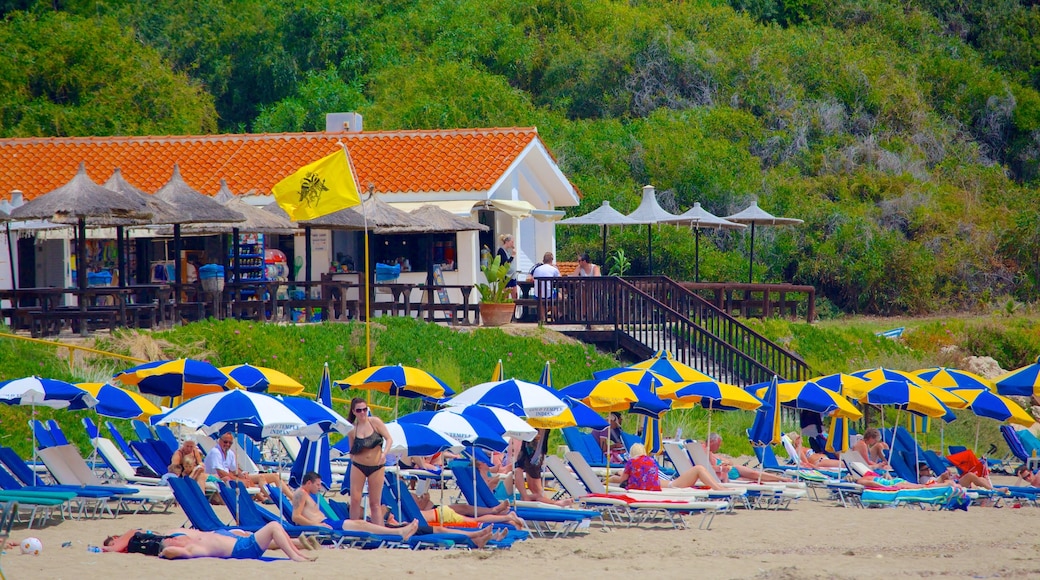 Coral Bay Strand som omfatter en strand