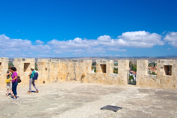 Kolossi Castle featuring heritage architecture and château or palace