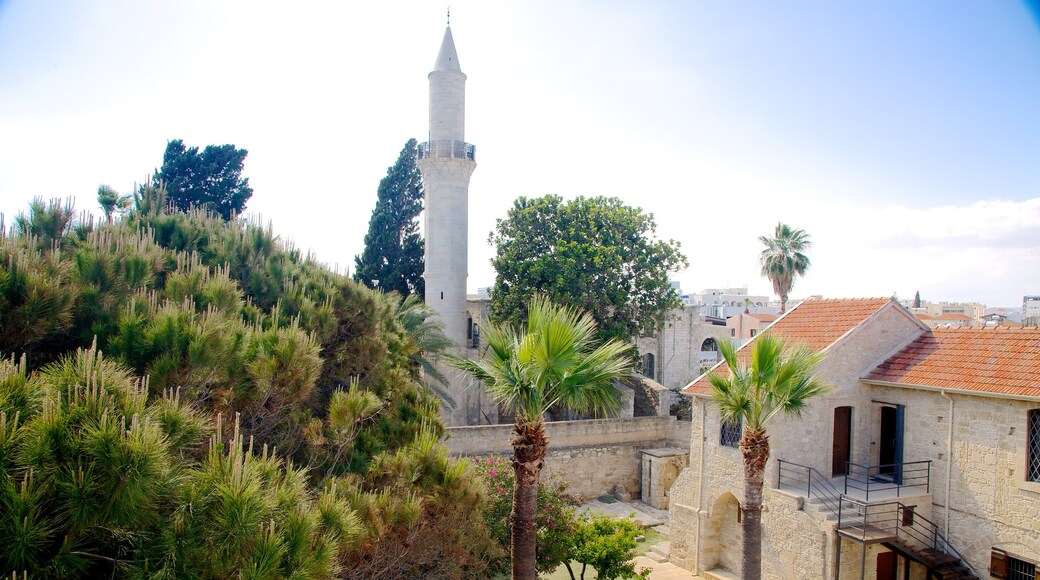 Larnaca Fort welches beinhaltet historische Architektur