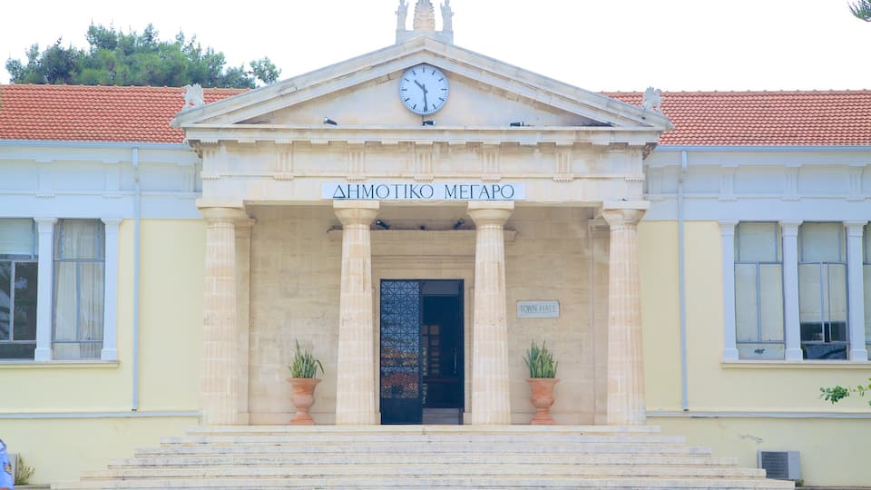Paphos qui includes bâtiment public