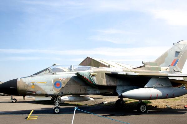 Yorkshire Air Museum qui includes articles militaires et avion