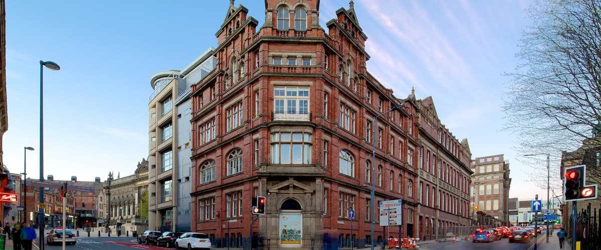 Leeds featuring street scenes and heritage architecture