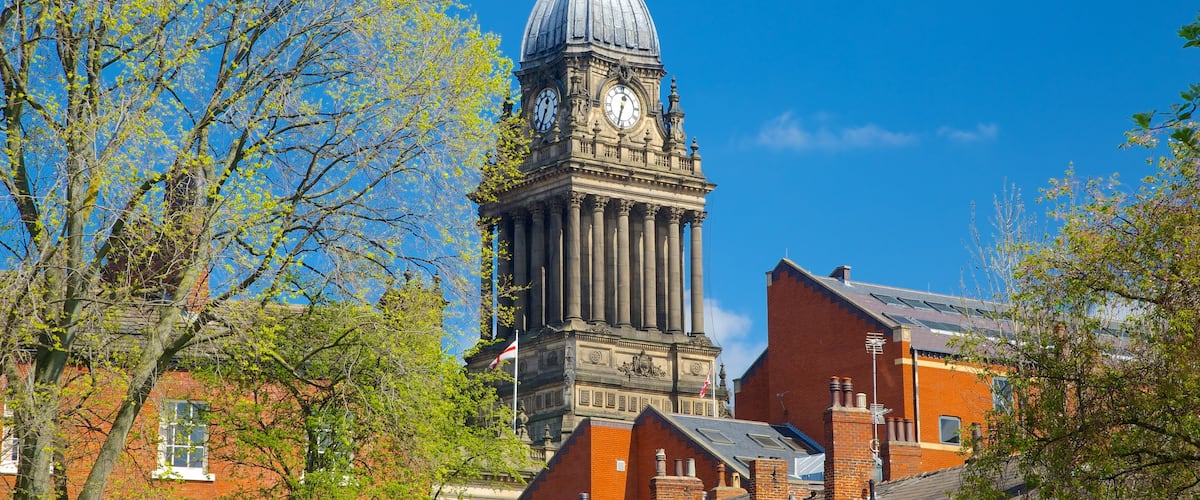 Leeds featuring heritage architecture