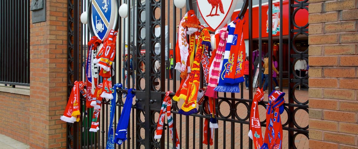 Anfield Road Stadium mit einem Beschilderung