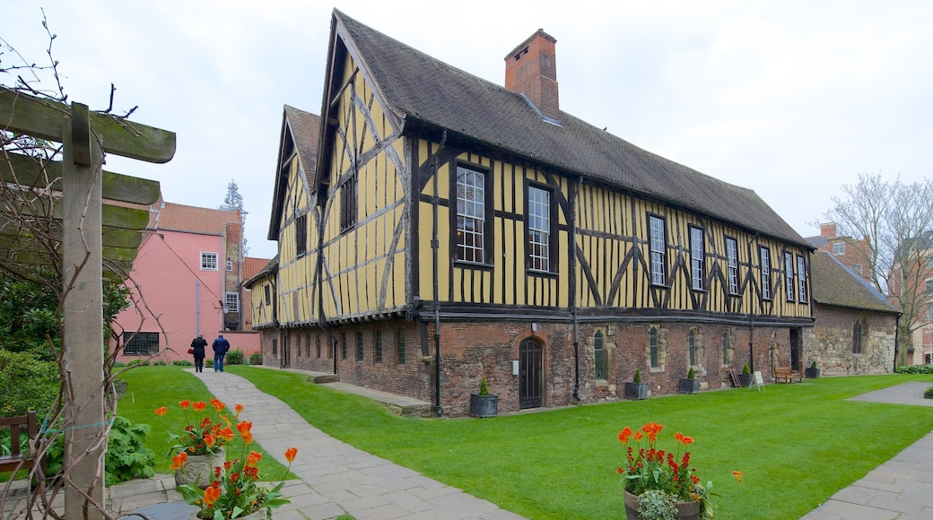 Merchant Adventurers\' Hall caracterizando arquitetura de patrimônio