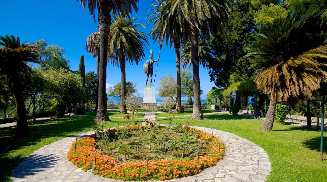 Achilleion ofreciendo un jardín