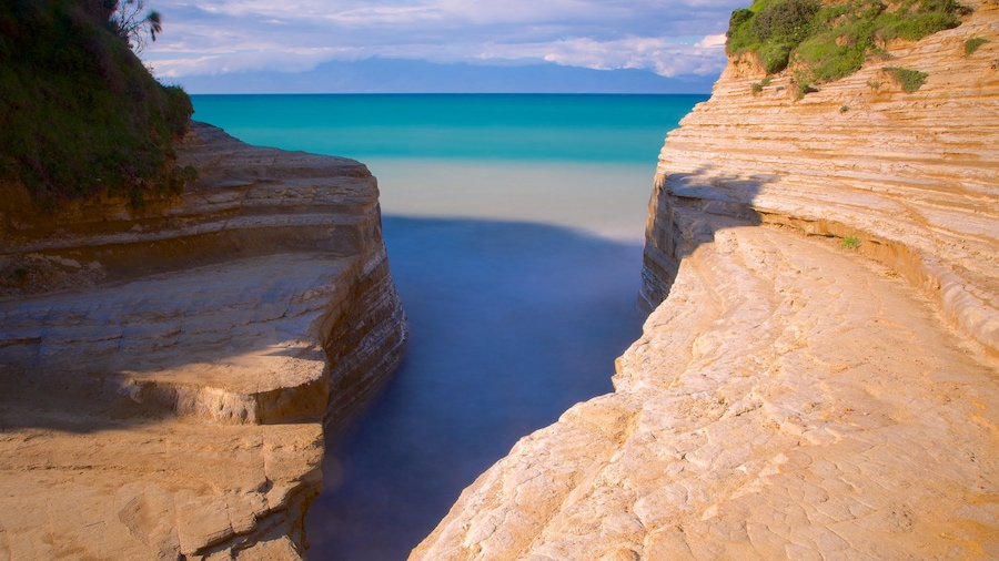 Canal d\'Amour which includes rocky coastline