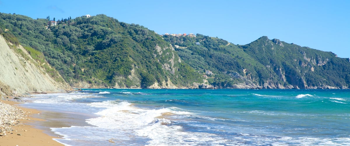 Playa Arillas que incluye una playa de arena y vista panorámica